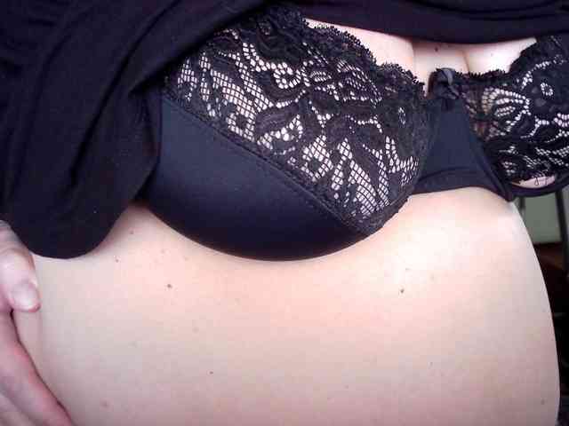 LOLA88888 webcam