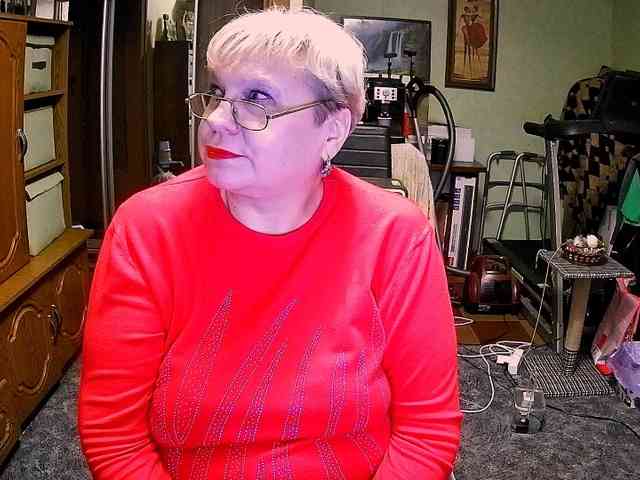 LOLA88888 webcam