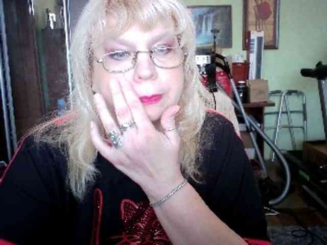 LOLA88888 webcam