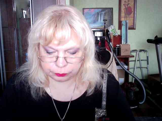 LOLA88888 webcam