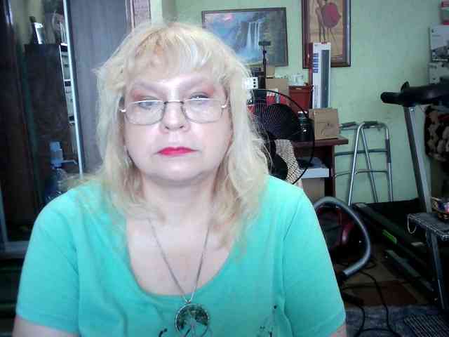LOLA88888 webcam