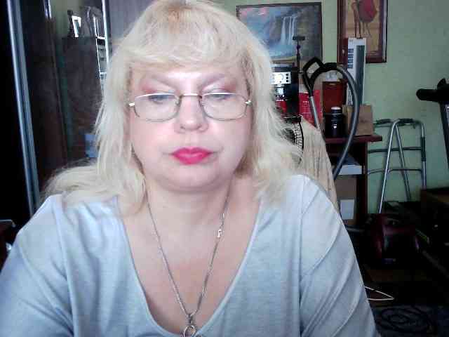 LOLA88888 webcam