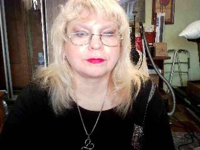 LOLA88888 webcam