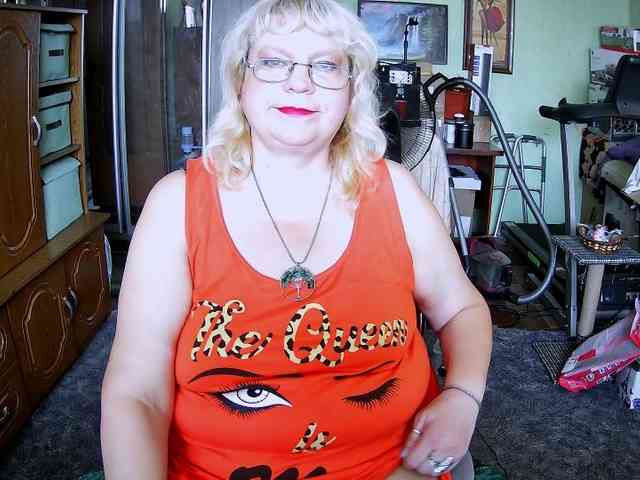 LOLA88888 webcam