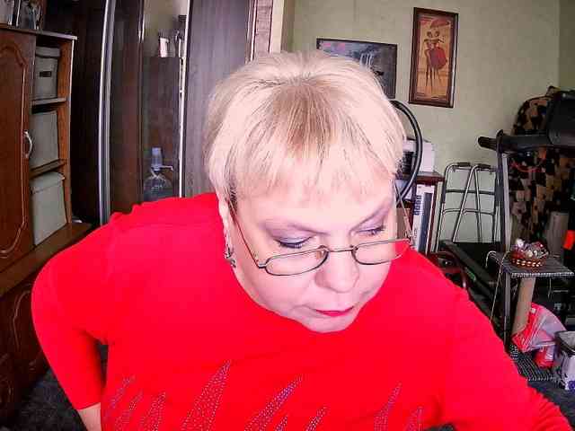 LOLA88888 webcam