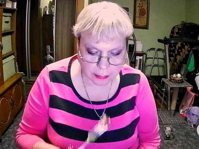 LOLA88888 webcam