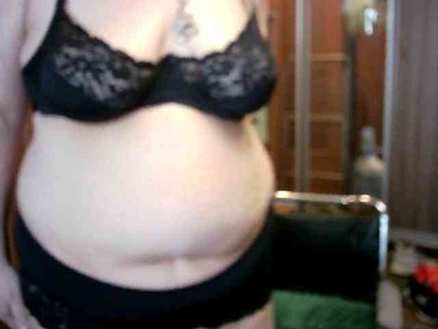 LOLA88888 webcam