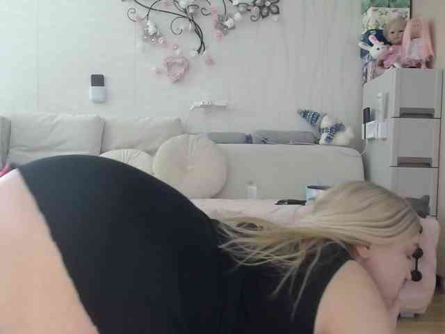 Kamila5555555 webcam