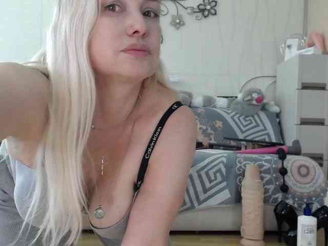 Kamila5555555 webcam