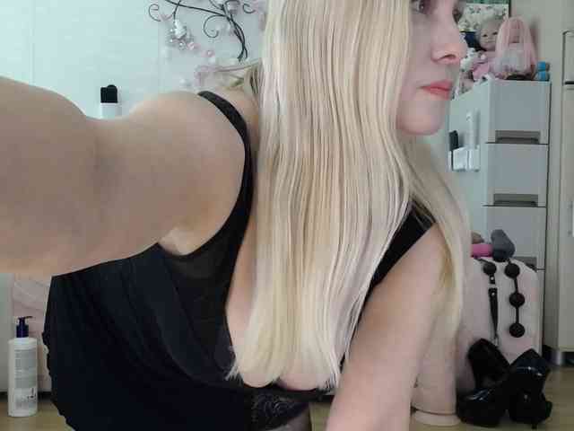 Kamila5555555 webcam