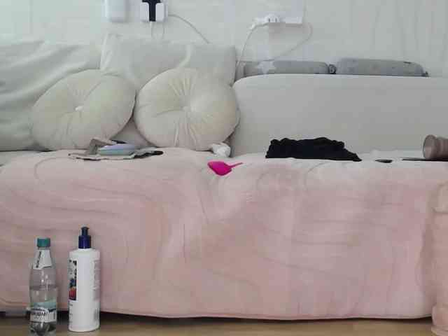 Kamila5555555 webcam