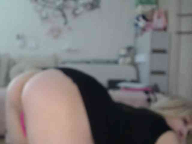 Kamila5555555 webcam