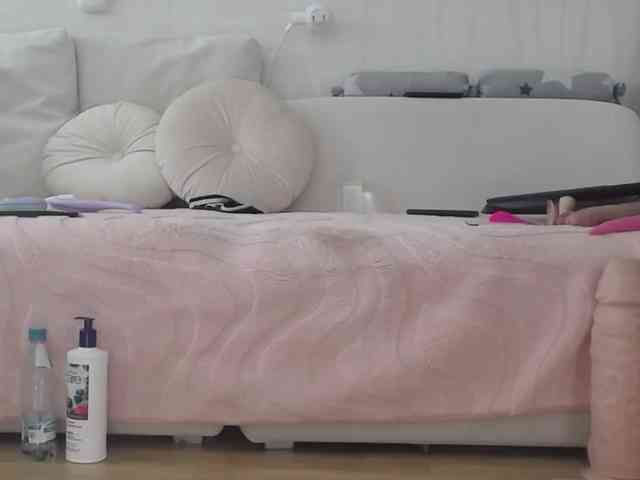 Kamila5555555 webcam