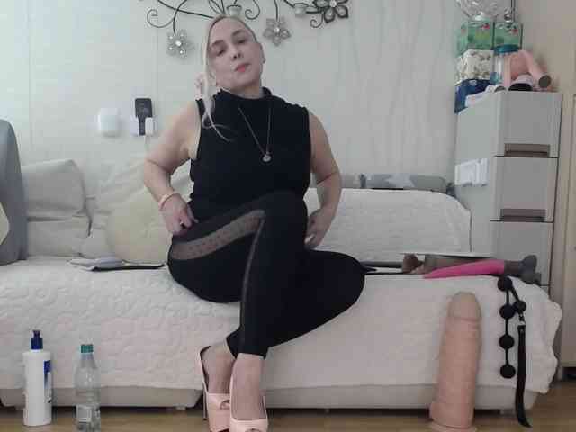 Kamila5555555 webcam