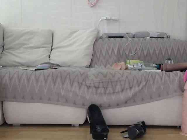 Kamila5555555 Live Webcam on {site_name}