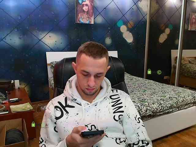 -MrLover-