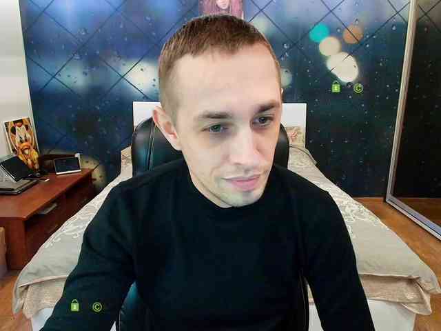 -MrLover- Live Webcam on BongaCams