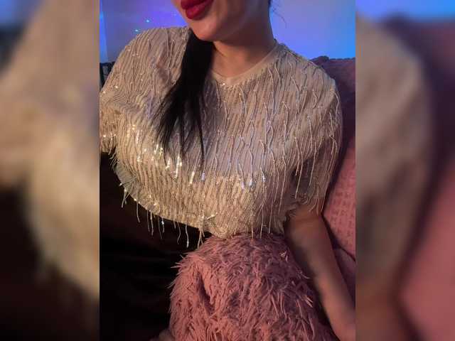 DianaCharming's BongaCams show and profile