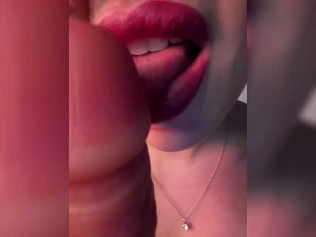 DianaCharming's BongaCams profile