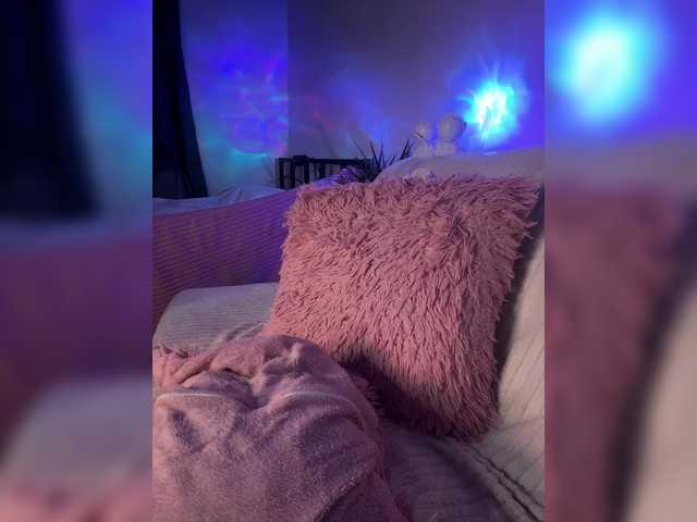 DianaCharming — Hi, I am Diana) TOKENS ONLY FREE CHAT, KISSStriptease, squirt-full private, WRITE FIRST, kissGET UP, Dance- see menu)FACE IN MASK