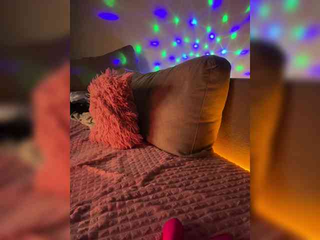 Sugarbaby33 webcam