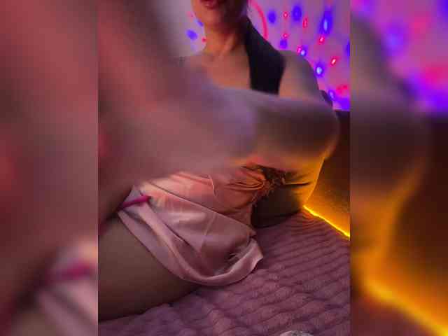 Sugarbaby33 webcam