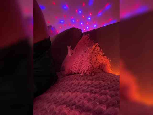 Sugarbaby33 webcam