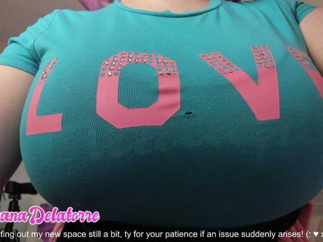 AyanaXOXO's BongaCams show and profile