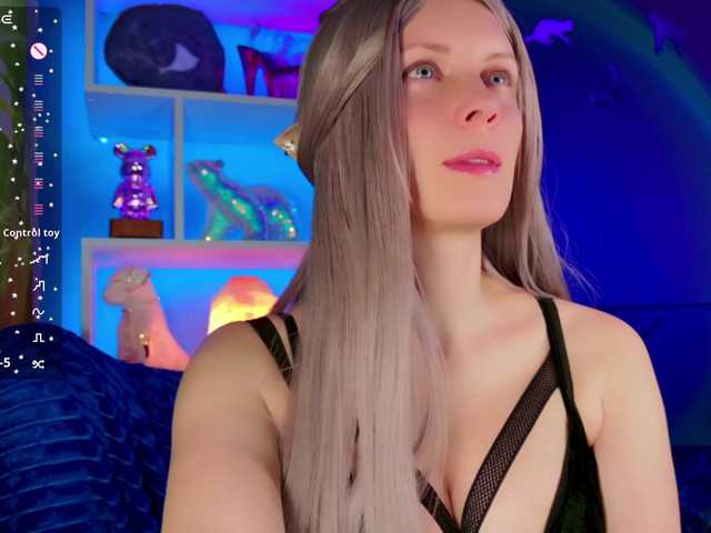 -Fresh-'s BongaCams show and profile