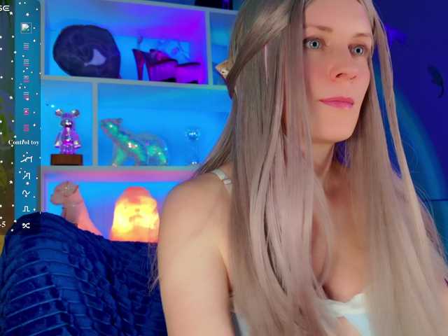 -Fresh-'s BongaCams show and profile