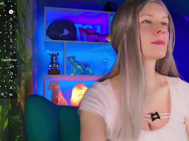 -Fresh-'s BongaCams show and profile