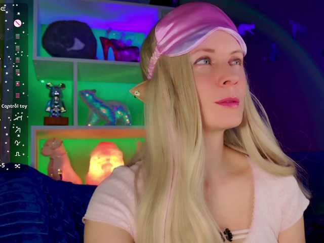 -Fresh-'s BongaCams show and profile