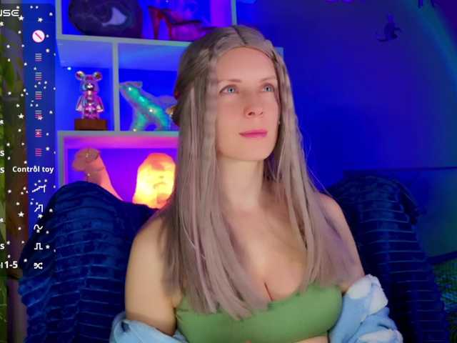 -Fresh-'s BongaCams show and profile