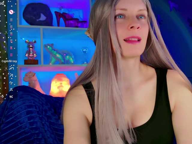 -Fresh-'s BongaCams show and profile