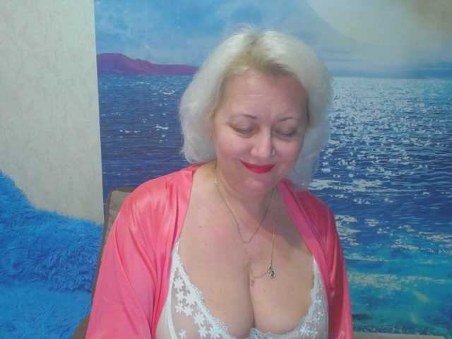 CaronCapella's BongaCams show and profile