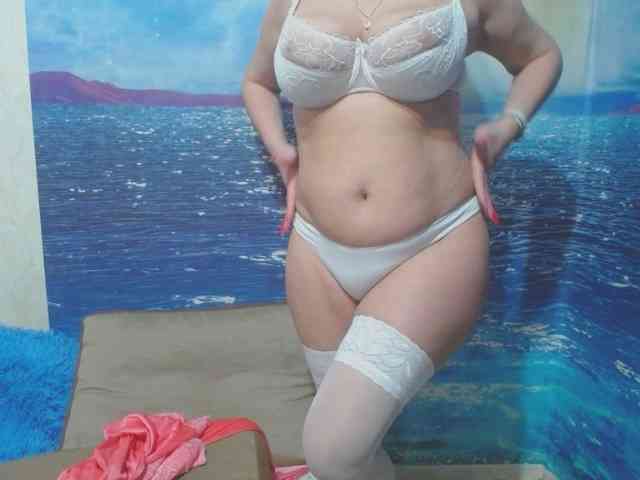 CaronCapella Live Webcam on BongaCams