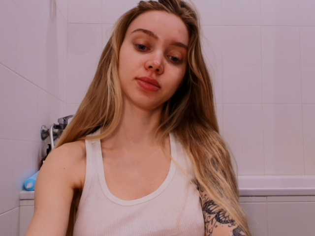 ladayy's BongaCams show and profile