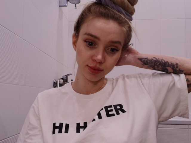 ladayy's BongaCams show and profile