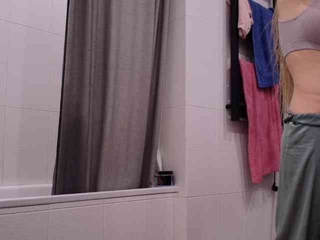 ladayy Live Webcam on BongaCams