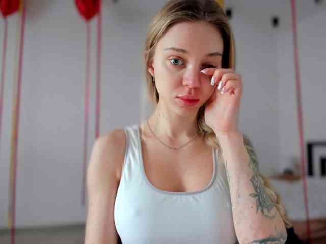 ladayy Live Webcam on BongaCams