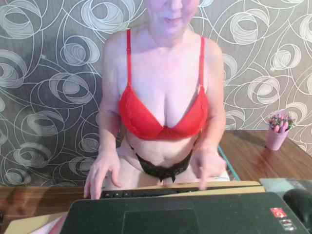 Svetulya50 Live Webcam on BongaCams