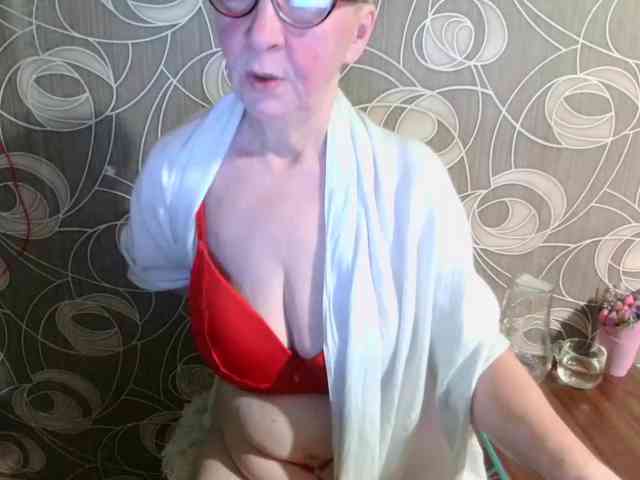 Svetulya50 Live Webcam on BongaCams