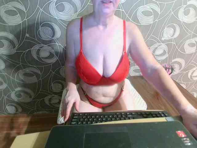 Svetulya50 Live Webcam on BongaCams