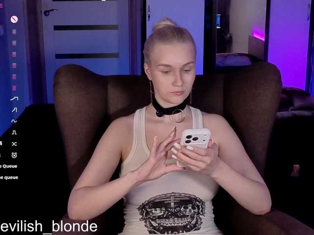 MikaKisa66624's BongaCams show and profile