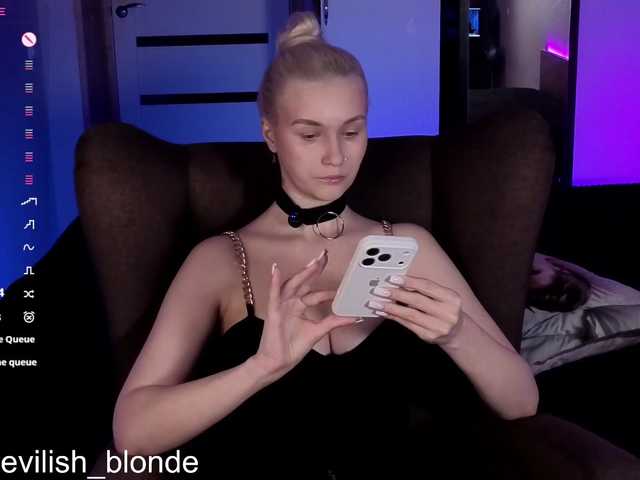 MikaKisa66624's BongaCams show and profile