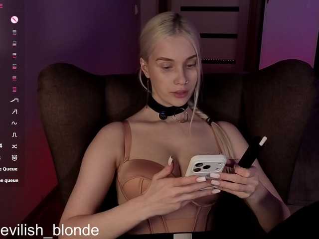 MikaKisa66624's BongaCams show and profile