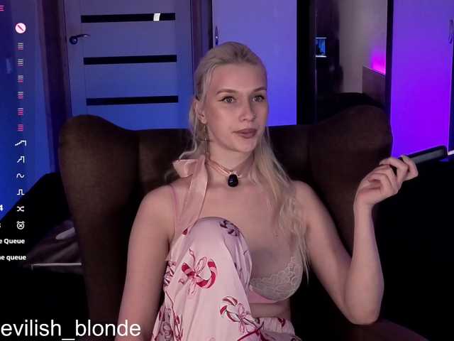 MikaKisa66624's BongaCams show and profile