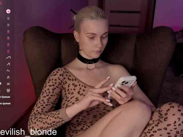 MikaKisa66624 MikaKisa66624