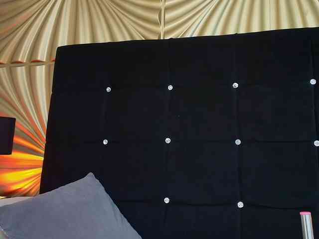 emmily-keller webcam