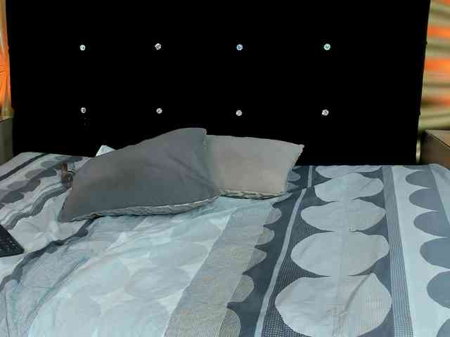 emmily-keller webcam